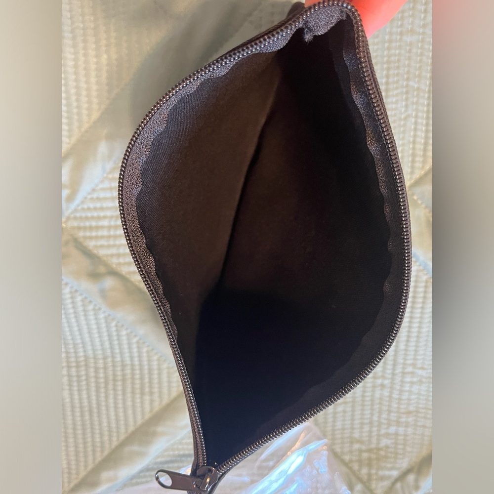 Fossil Pouch - Picture 3 of 3